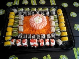 Sushi Trejo&l food