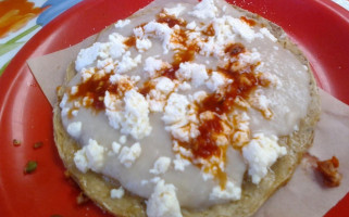 Barbacoa Alfredo food