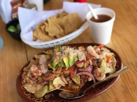 Mariscos El Mero Mero food