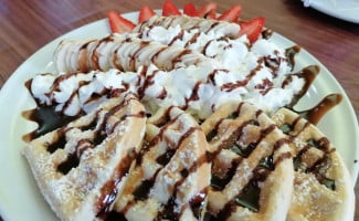 El Paraíso De Los Waffles food