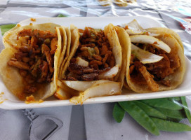 Gorditas Doña Cata food