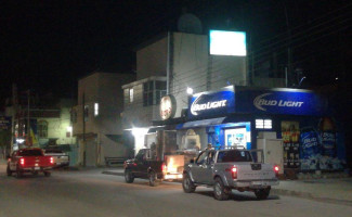 Taqueria Soto inside