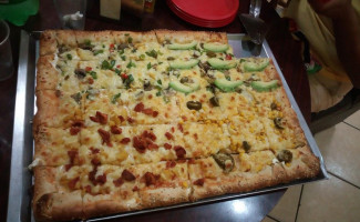 Maná Pizza food