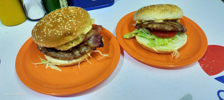 Hamburguesas Estilo Americano food