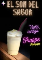 Hamburguesas Y Frappes El Son Del Sabor food