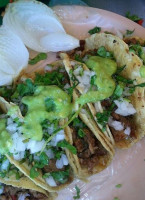 Tacos Los Naranjos food