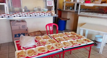 Lonchería El Aeropuerto food