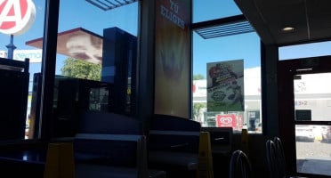 Burger King outside