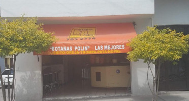 Botanas Polín La Martinica outside