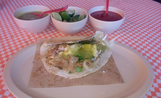 Rico's Tacos food