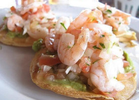 Mariscos El Jarocho food