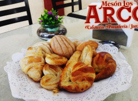 Mesón Los Arcos food