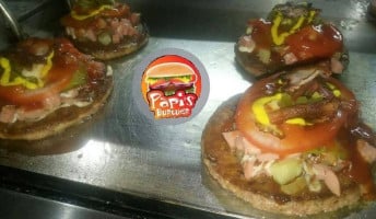 Papi's Burguer food