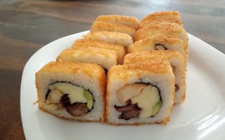 Makimore Sushi food