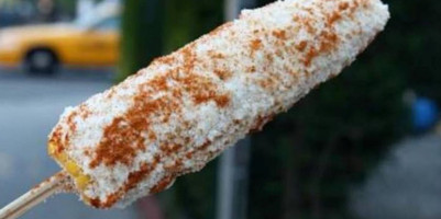 Elotes Y Esquites Exquisitos outside