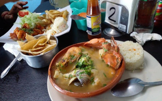 Mariscos El Camaron Loco food