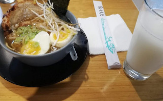 Pokuro Ramen food