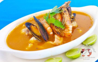 Mariscos El Jarocho food