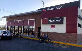 Pizza Hut Carretera 57 food