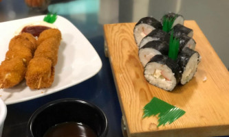 Hanami Sushi-rutilo food