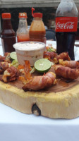 Mariscos Toñito food