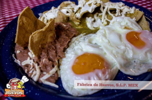 Fábrica De Huevos food