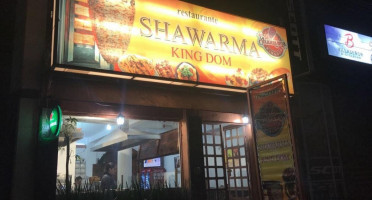 Shawarma Kingdom food