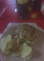 Hamburguesas Al Carbon El Geras food