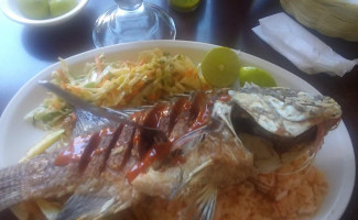 Mariscos Fredy food