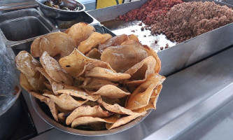 Tacos Hernández inside