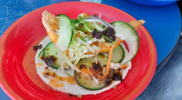 Mariscos El Jarocho food