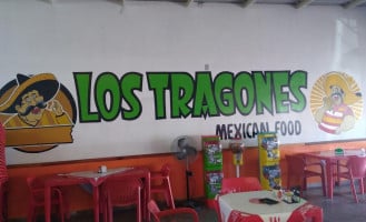 Los Tragones inside