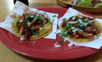 Taqueria El Bajio food