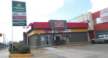 Oxxo outside