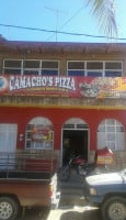 Camachos Pizza outside