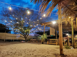 La Ceiba Food Park outside