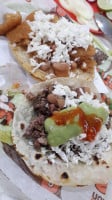 Taqueria El Zurdo food