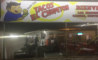 Tacos El Chupeton food