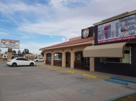 Taqueria El Buen Taquito inside