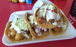 Tacos Y Caldos De Mariscos El Chapo food