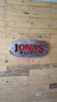 Jonas Pizza food