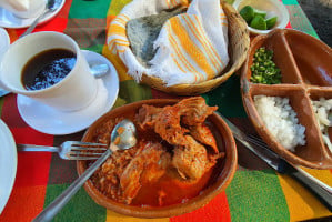 Los Portales De Suchitlan menu