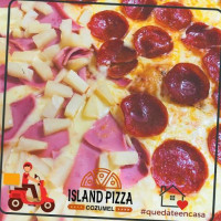 Island Pizza Cozumel food