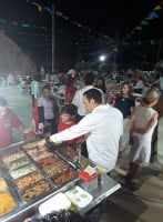 Tacos El Güero De La Colosio food