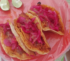 Tacos El Too Zamarrero food