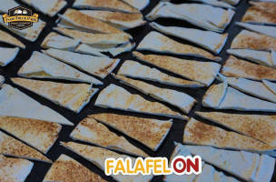 Falafelon Foodtruck inside