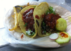 Tacos Cejas inside