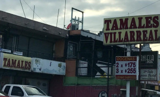 Tamales Villarreal outside