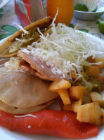 Tacos El Güero Las Puentes food