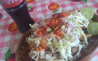 Carnitas Uruapan Y Tortas Ahogadas La Original food